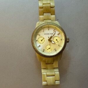 Michael Kors Gold and Cream Timepiece